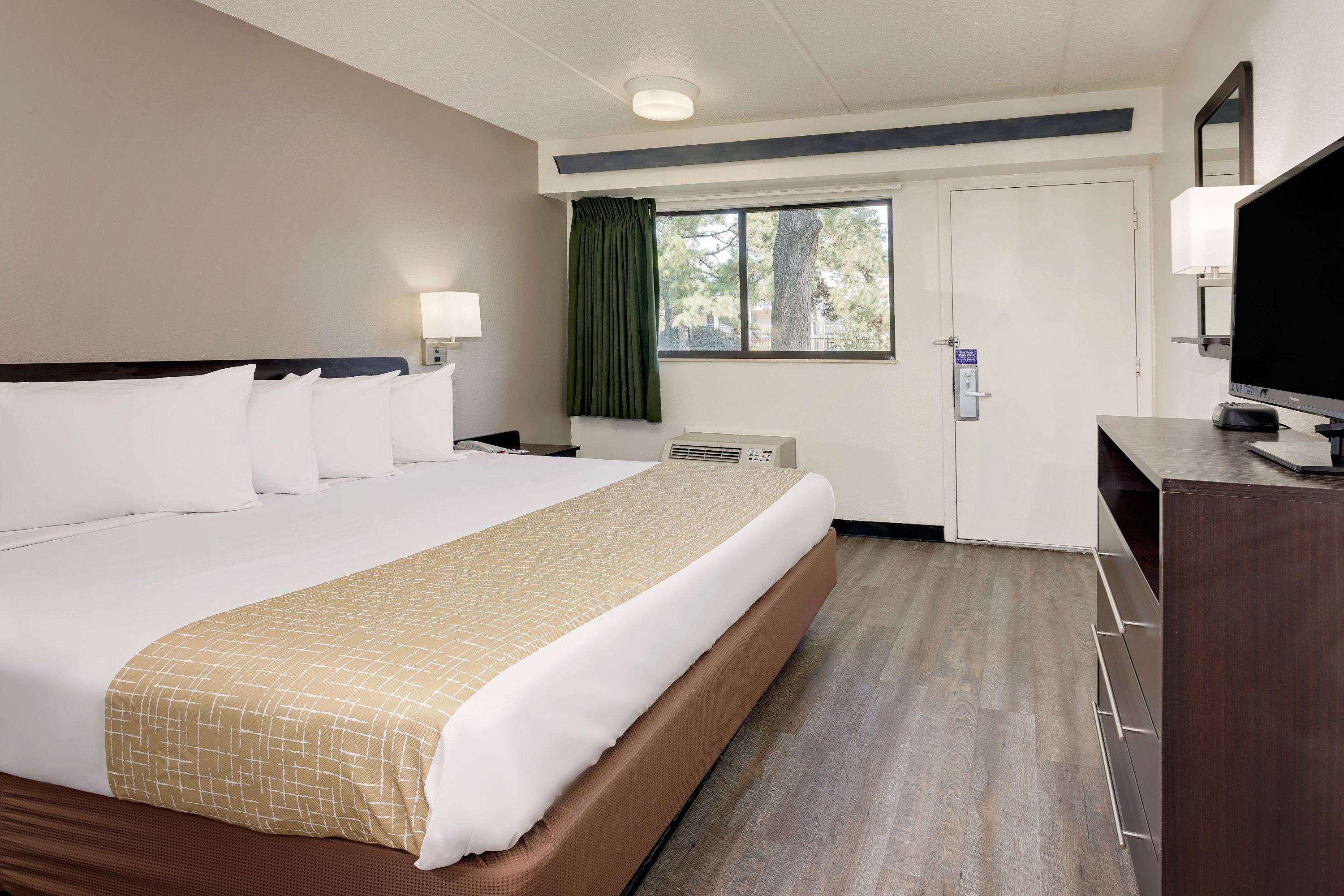 Travelodge By Wyndham College Park Dış mekan fotoğraf
