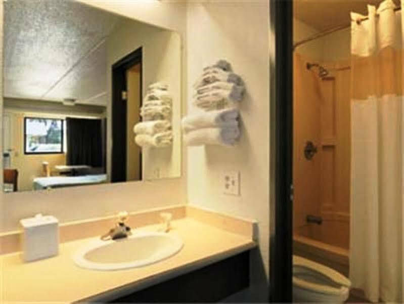 Travelodge By Wyndham College Park Dış mekan fotoğraf